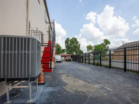 249-275 W 29th Street Hialeah FL 33012