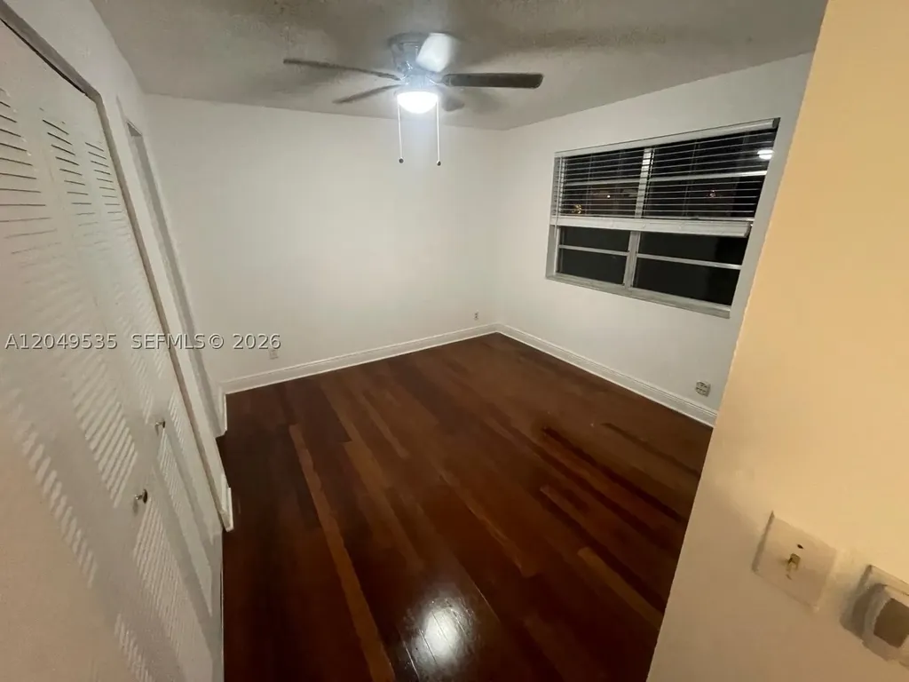 807 Twin Lakes Drive Coral Springs FL 33071