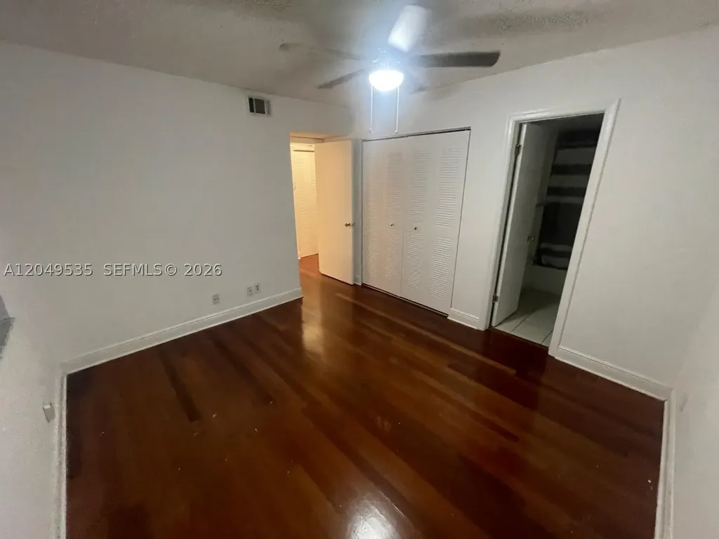 807 Twin Lakes Drive Coral Springs FL 33071