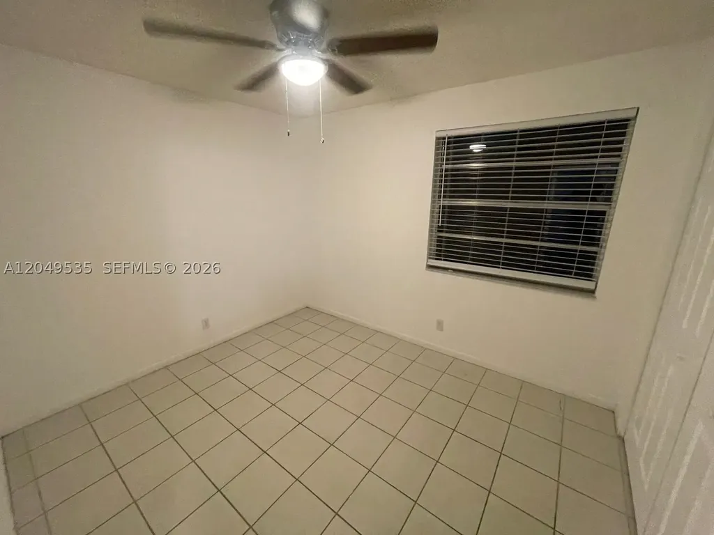 807 Twin Lakes Drive Coral Springs FL 33071