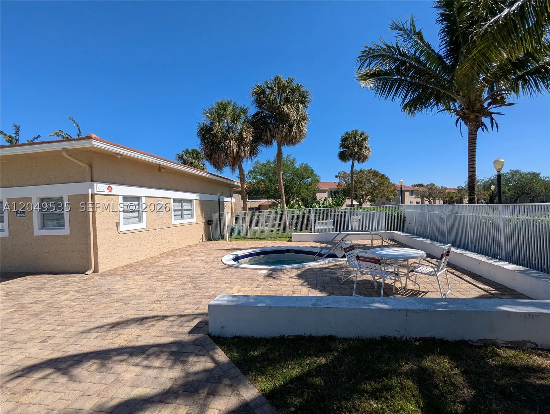 807 Twin Lakes Drive Coral Springs FL 33071