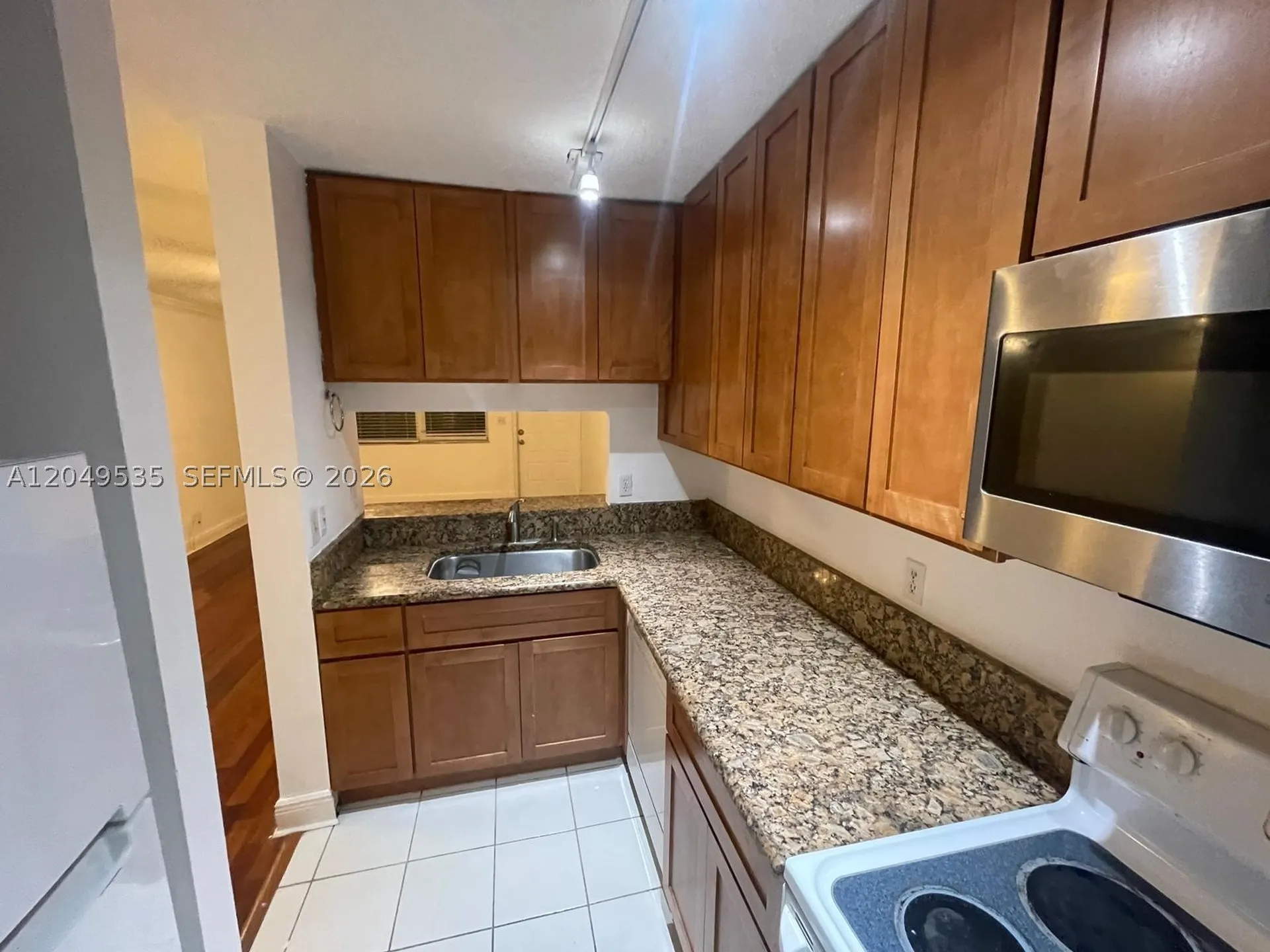 807 Twin Lakes Drive Coral Springs FL 33071