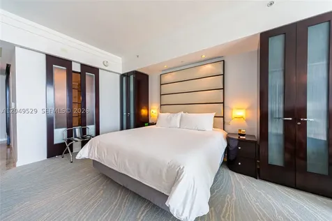 4391 Collins Avenue Miami Beach FL 33140