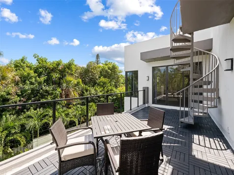 638 Lakeside Harbor Boynton Beach FL 33435