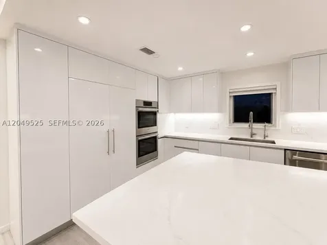 2616 Oakbrook Court Weston FL 33332