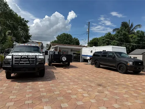 2642 Atlantic Avenue Opa-Locka FL 33054