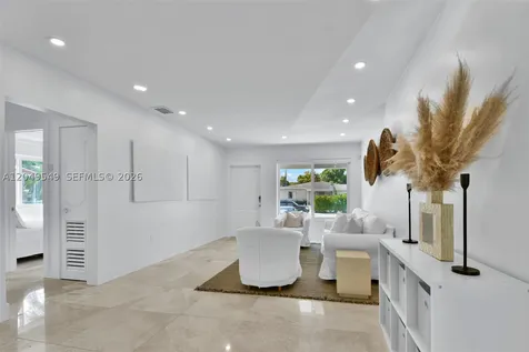 2195 SW 25th Terrace Miami FL 33133