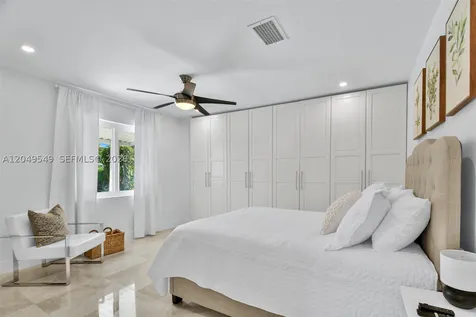 2195 SW 25th Terrace Miami FL 33133