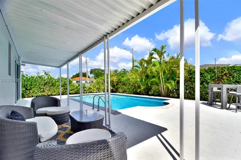 2195 SW 25th Terrace Miami FL 33133