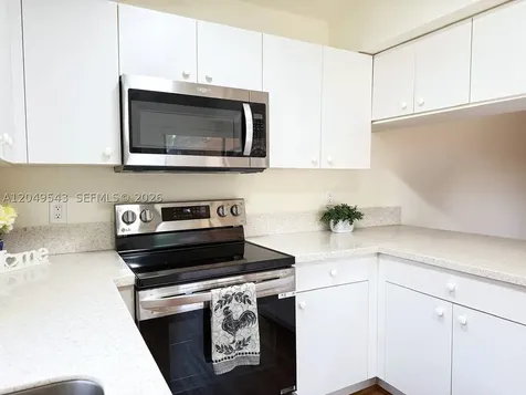 14240 SW 94th Cir Lane Miami FL 33186