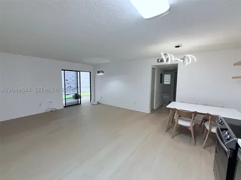 9352 S Belfort Circle Tamarac FL 33321