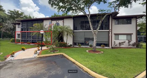 9352 S Belfort Circle Tamarac FL 33321