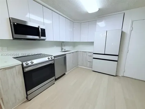 9352 S Belfort Circle Tamarac FL 33321