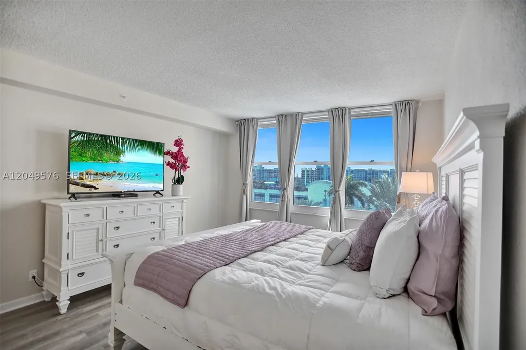 2501 S Ocean Drive Hollywood FL 33019