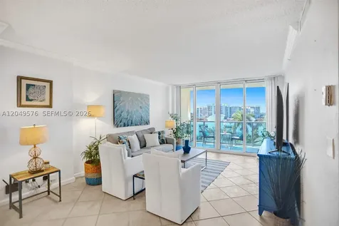 2501 S Ocean Drive Hollywood FL 33019