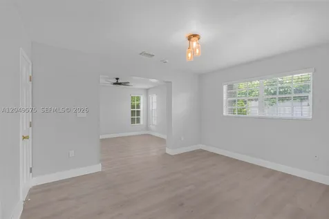 9075 SW 48th Terrace Miami FL 33165