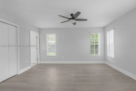 9075 SW 48th Terrace Miami FL 33165