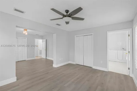 9075 SW 48th Terrace Miami FL 33165