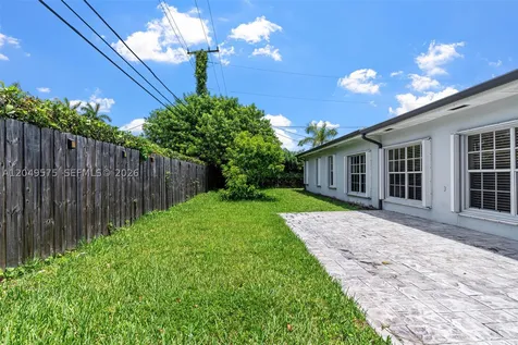 9075 SW 48th Terrace Miami FL 33165