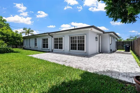9075 SW 48th Terrace Miami FL 33165