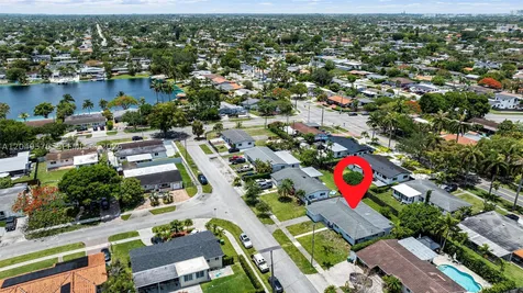 9075 SW 48th Terrace Miami FL 33165