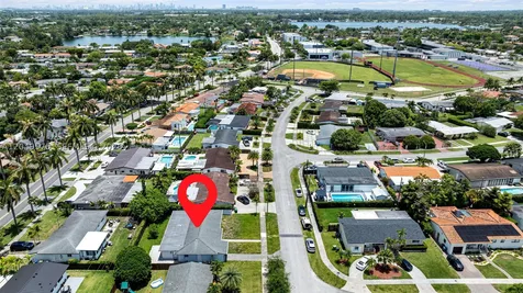 9075 SW 48th Terrace Miami FL 33165