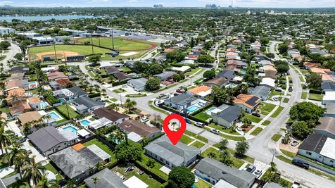 9075 SW 48th Terrace Miami FL 33165