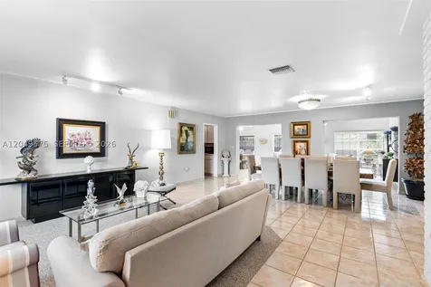 9075 SW 48th Terrace Miami FL 33165