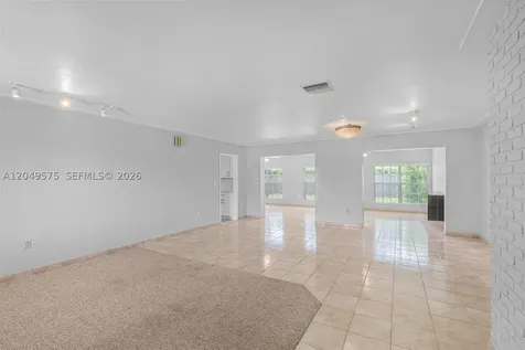 9075 SW 48th Terrace Miami FL 33165