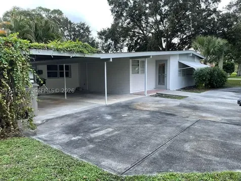 2106 79th Court Vero Beach FL 32966
