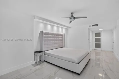 6039 Collins Avenue Miami Beach FL 33140