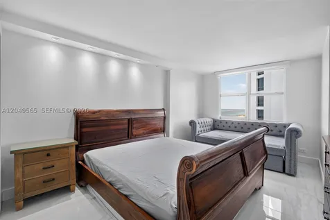 6039 Collins Avenue Miami Beach FL 33140