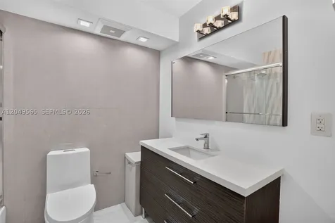6039 Collins Avenue Miami Beach FL 33140