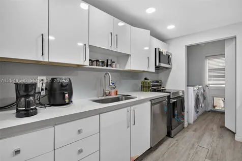 365 Fern Drive Weston FL 33326