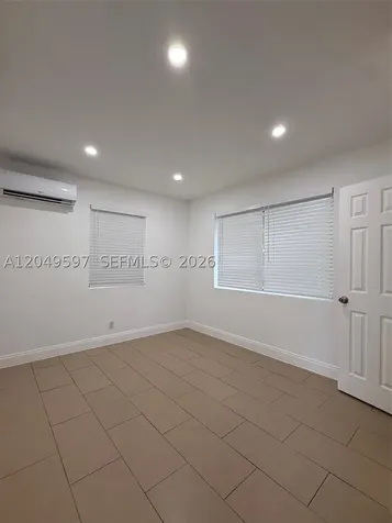 6723 NE Miami Place Miami FL 33138
