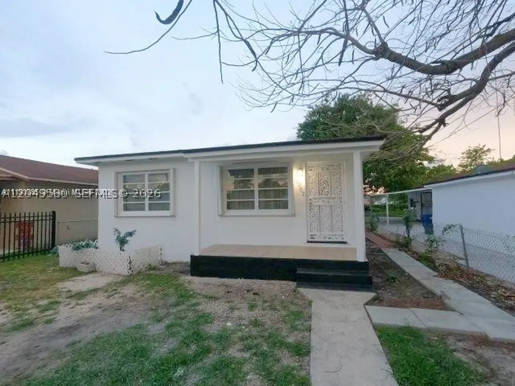 3062 NW 60th Street Miami FL 33142