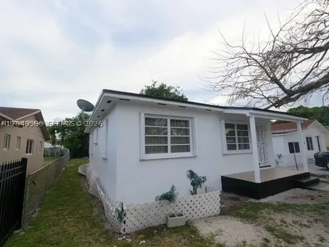 3062 NW 60th Street Miami FL 33142