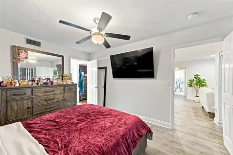 9858 NW 3rd Street Plantation FL 33324