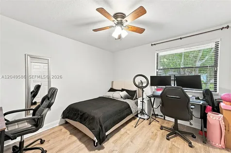9858 NW 3rd Street Plantation FL 33324