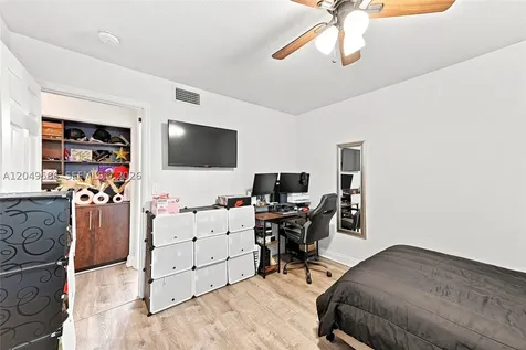 9858 NW 3rd Street Plantation FL 33324