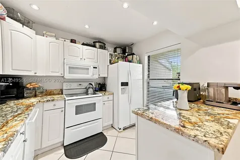 9858 NW 3rd Street Plantation FL 33324