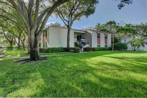 9858 NW 3rd Street Plantation FL 33324