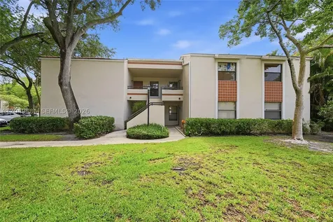 9858 NW 3rd Street Plantation FL 33324