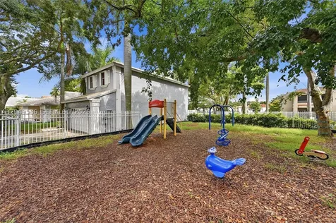 9858 NW 3rd Street Plantation FL 33324