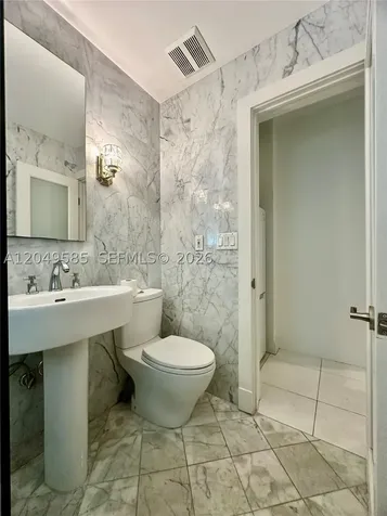 260 Euclid Avenue Miami Beach FL 33139