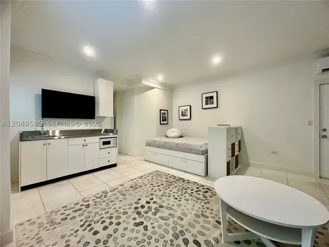 260 Euclid Avenue Miami Beach FL 33139