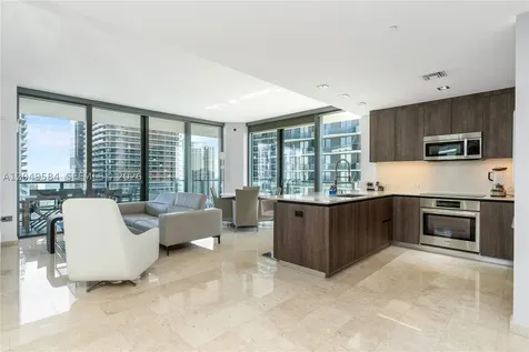 88 SW 7th Street Miami FL 33130