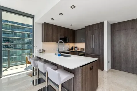 88 SW 7th Street Miami FL 33130