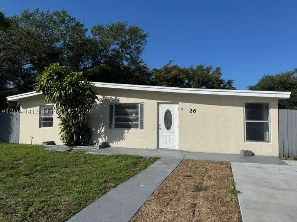26 Virginia Road West Park FL 33023