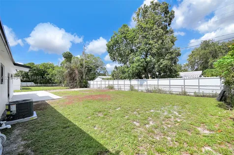 17221 NW 24th Place Miami Gardens FL 33056
